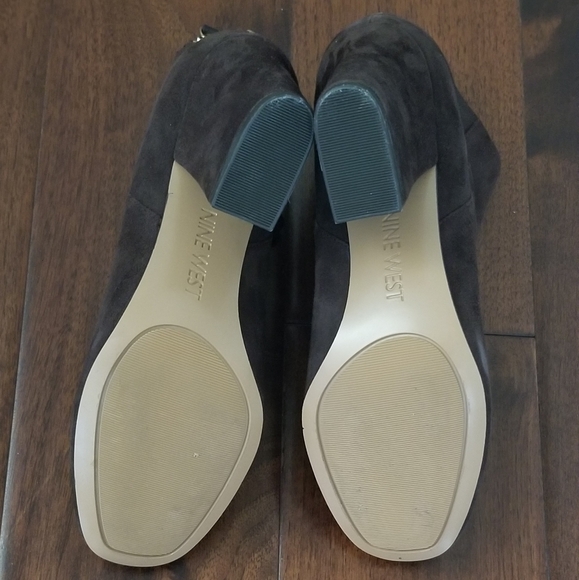 NINE WEST "Genevieve" Brown Suede Ankle Boots- Size - 6.5 - Picture 5 of 7